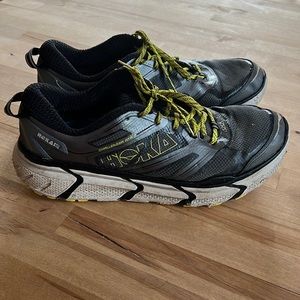 Mens Hoka One One Challenger ATR 2 Sneakers